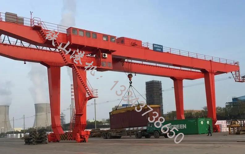 江蘇常州岸邊集裝箱起重機廠家起重機進(jìn)行檢查都是哪些內(nèi)容呢？
